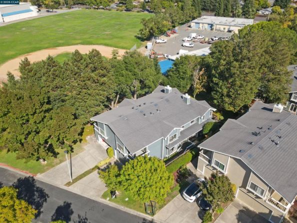 30 Hansen Ct, Moraga CA 94556
