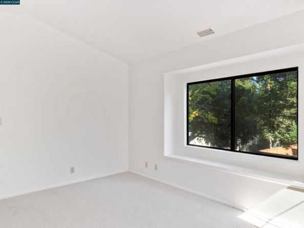 30 Hansen Ct, Moraga CA 94556