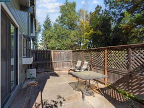 30 Hansen Ct, Moraga CA 94556