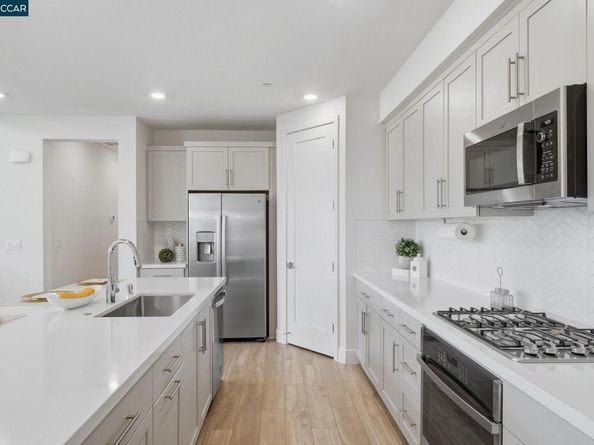 22208 Argento Loop, San Ramon CA 94583