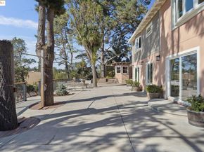 38 Lenelle Ct, Moraga CA 94556