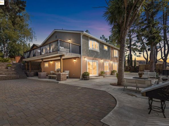 38 Lenelle Ct, Moraga CA 94556