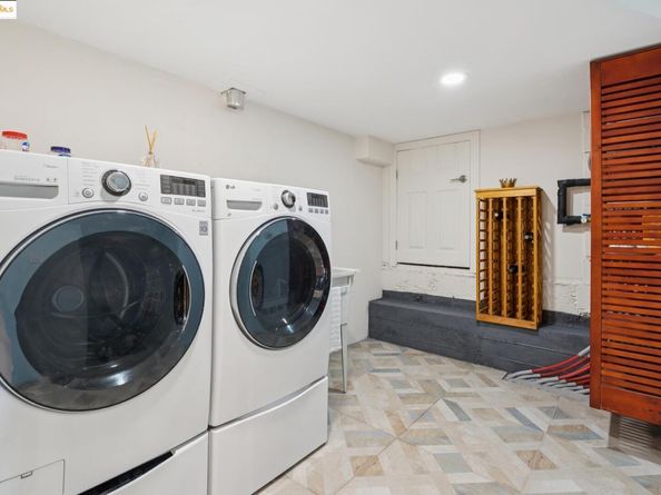 38 Lenelle Ct, Moraga CA 94556
