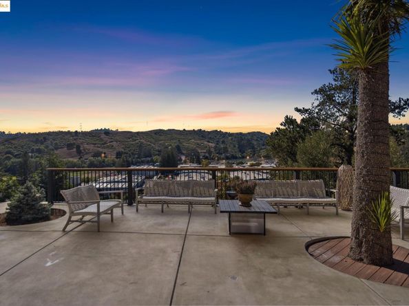 38 Lenelle Ct, Moraga CA 94556
