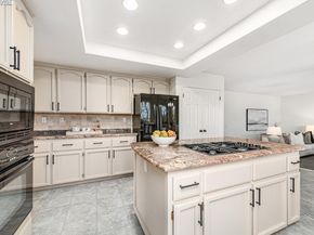 2947 Chardonnay Dr, Pleasanton CA 94566