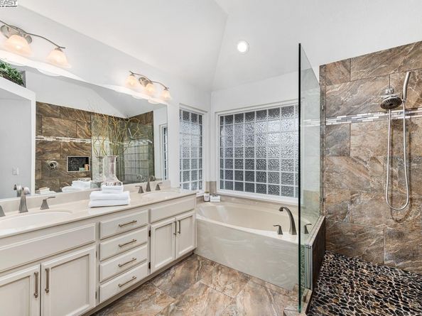 2947 Chardonnay Dr, Pleasanton CA 94566