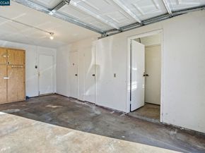 1045 Mohr Ln B, Concord CA 94518