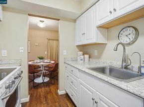 1045 Mohr Ln B, Concord CA 94518