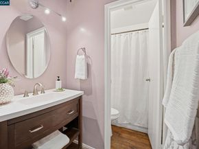 1045 Mohr Ln B, Concord CA 94518