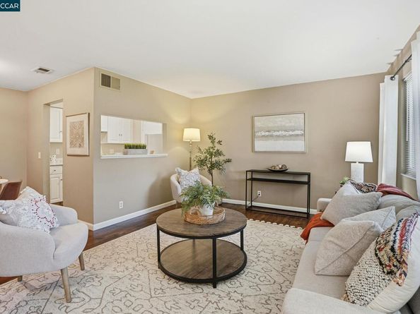 1045 Mohr Ln B, Concord CA 94518