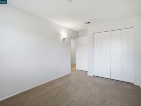 1045 Mohr Ln B, Concord CA 94518