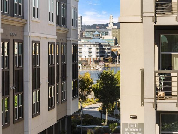 2836 Tradewind Dr, Alameda CA 94501