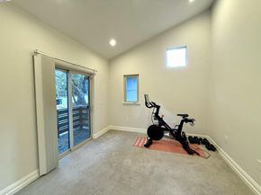 4400 Saint Andrews Rd, Oakland CA 94605