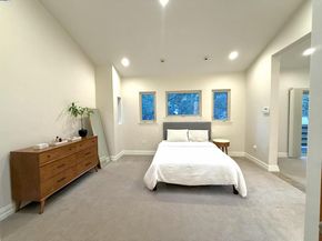 4400 Saint Andrews Rd, Oakland CA 94605