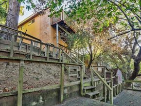 5909 Colton Blvd, Oakland CA 94611