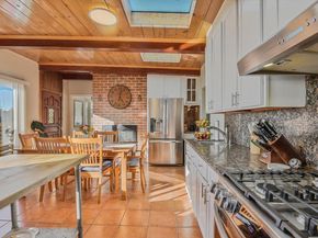 5909 Colton Blvd, Oakland CA 94611
