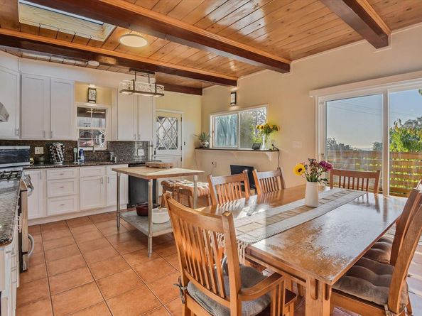 5909 Colton Blvd, Oakland CA 94611