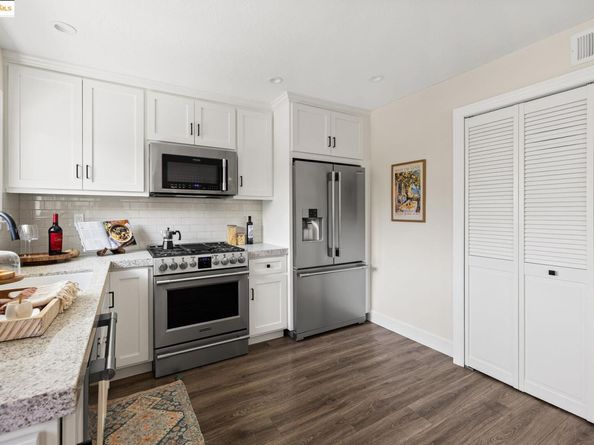 1515 Schenone Ct F, Concord CA 94521