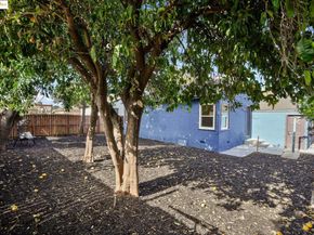 10945 Estepa Dr, Oakland CA 94603