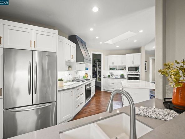 1096 Mountain View Blvd, Walnut Creek CA 94596