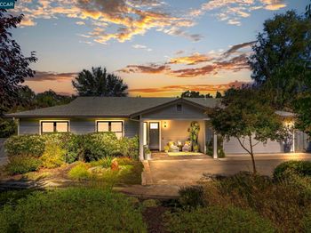 1096 Mountain View Blvd