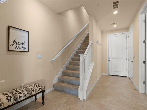 5670 El Dorado Ln, Dublin CA 94568