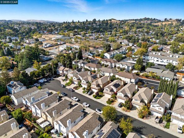 318 Bentley Ct, Pacheco CA 94553