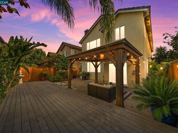 318 Bentley Ct, Pacheco CA 94553