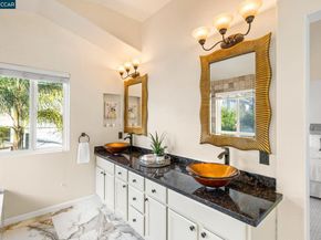 318 Bentley Ct, Pacheco CA 94553