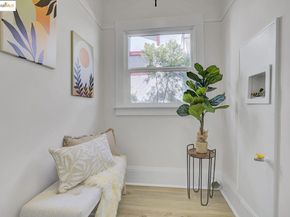 5718 Adeline St, Oakland CA 94608