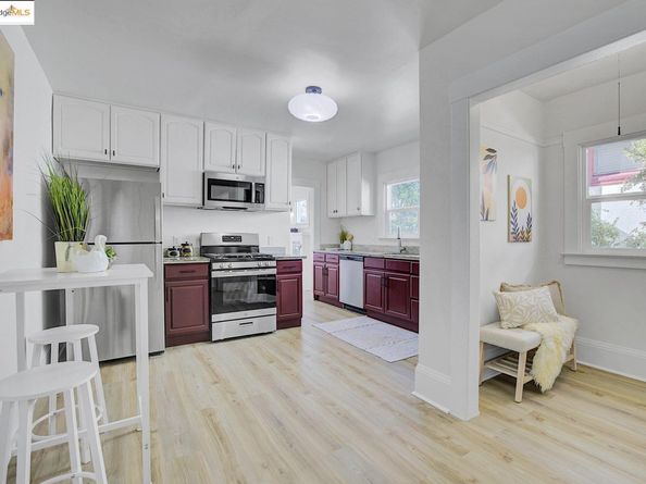5718 Adeline St, Oakland CA 94608