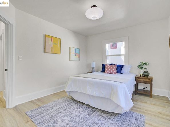 5718 Adeline St, Oakland CA 94608