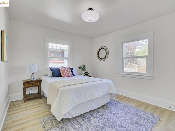 5718 Adeline St, Oakland CA 94608