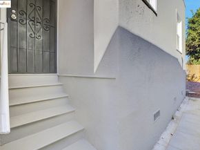 5718 Adeline St, Oakland CA 94608