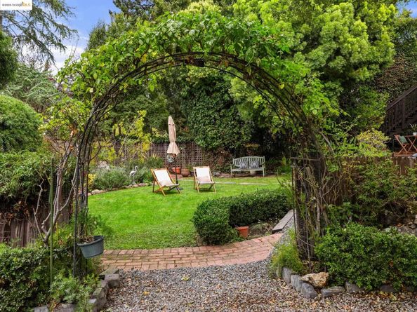 910 Indian Rock Ave, Berkeley CA 94707