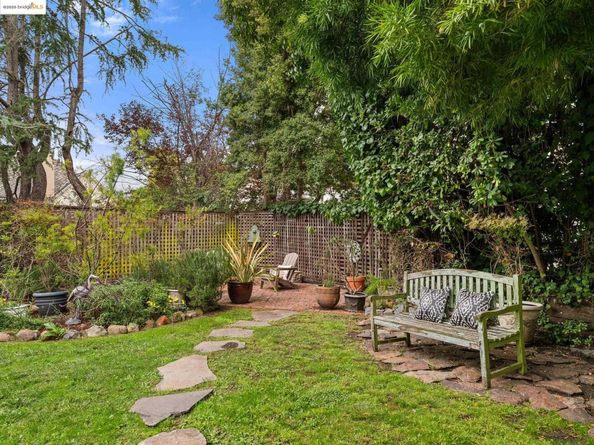 910 Indian Rock Ave, Berkeley CA 94707