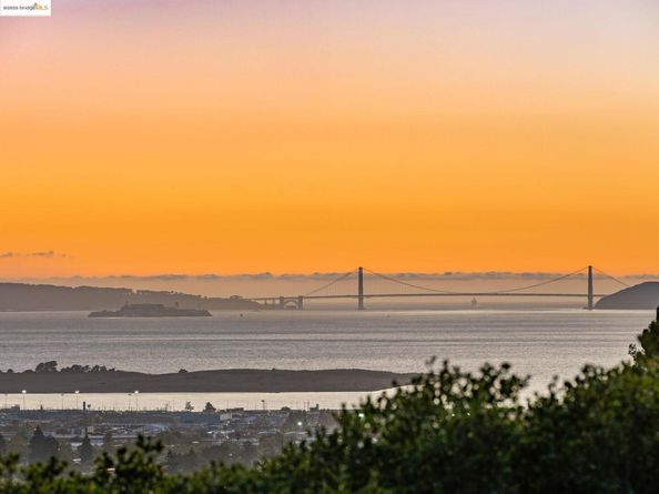 910 Indian Rock Ave, Berkeley CA 94707