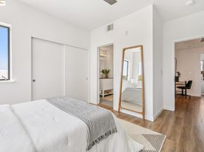 301 Liquid Sugar Dr, Emeryville CA 94608