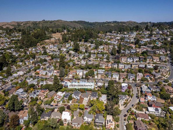 479 Vermont Ave, Berkeley CA 94707