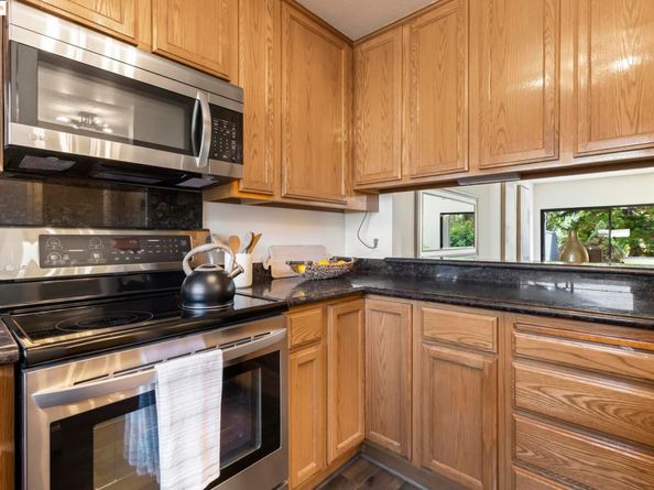 1018 Sahara Ct, Hayward CA 94541