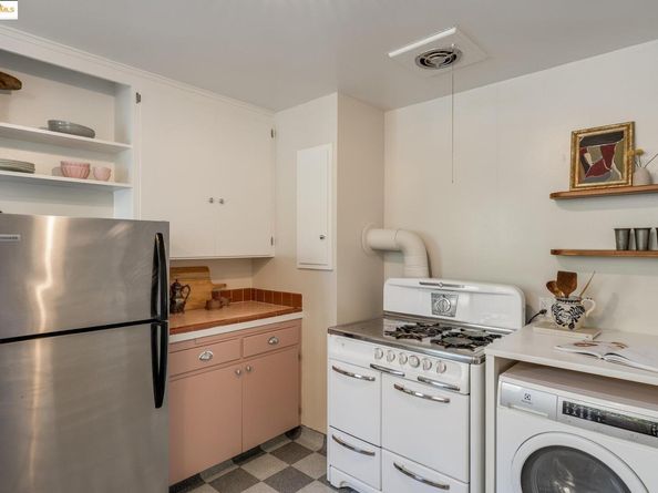 7249 Blake St., El Cerrito CA 94530