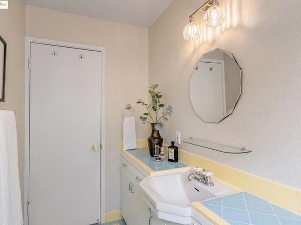 7249 Blake St., El Cerrito CA 94530