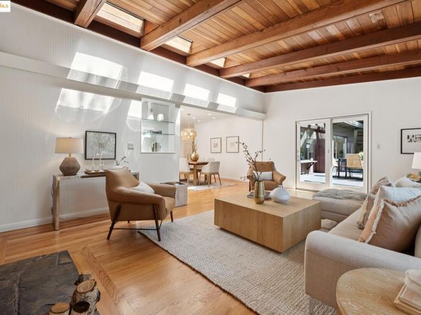 2429 Scout Rd, Oakland CA 94611
