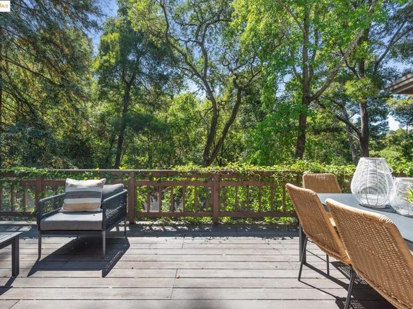 2429 Scout Rd, Oakland CA 94611