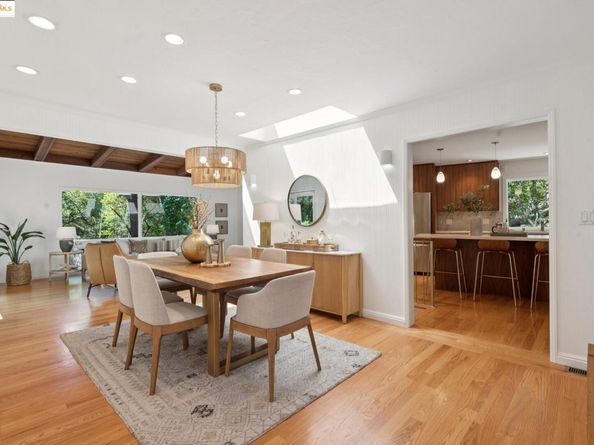 2429 Scout Rd, Oakland CA 94611