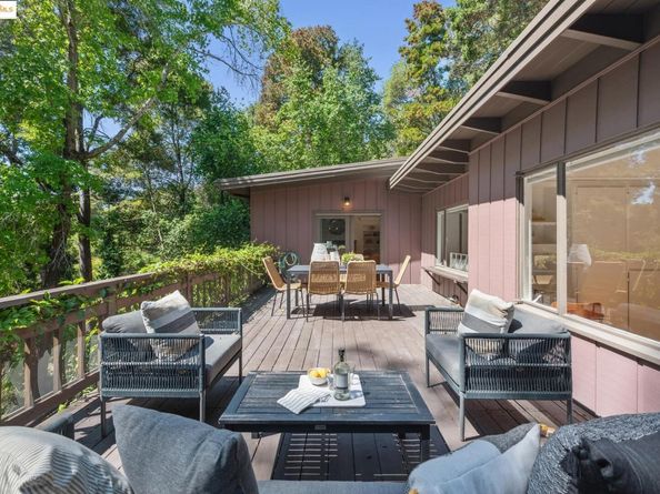 2429 Scout Rd, Oakland CA 94611