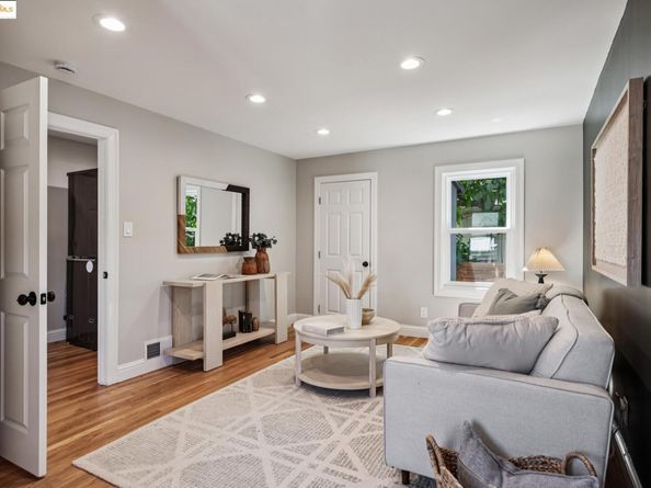 4015 Rhoda Ave, Oakland CA 94602