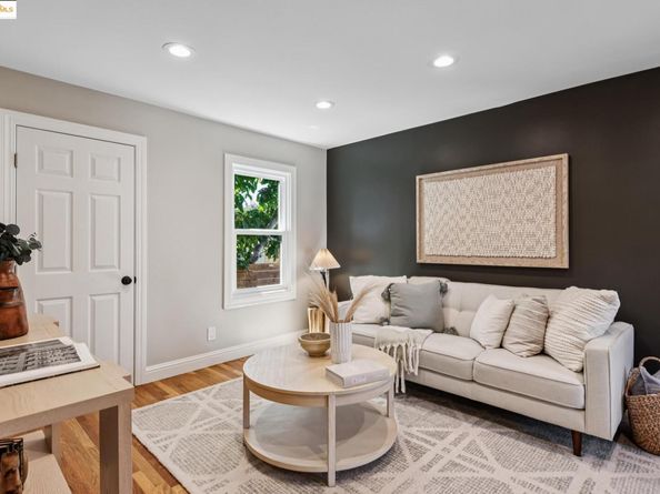 4015 Rhoda Ave, Oakland CA 94602