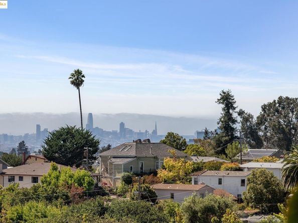 4015 Rhoda Ave, Oakland CA 94602