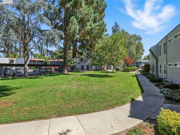 1001 Murrieta Blvd 100, Livermore CA 94550